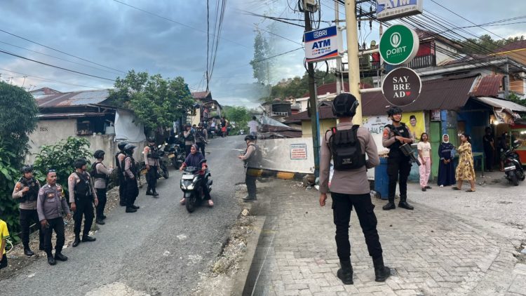 Tawuran Kelompok Remaja di Ambon, Polisi Bubarkan Aksi Saling Serang
