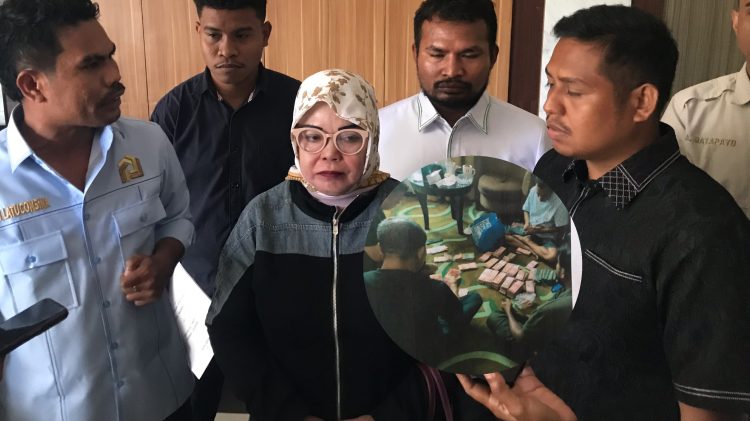 Tersangka Kasus Sianida Ambon, Hj Hartini Laporkan Balik Haji Komar & 4 Oknum Polisi