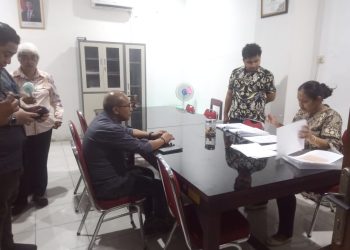 Apries Gaspersz Jadi Pendaftar Perdana Lelang Sekkot Ambon: Semua Berkas Lengkap, Siap Berproses