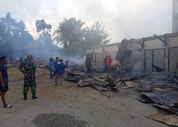 Pasar Kota Piru Terbakar Hebat, 15 Los dan 6 Motor Ludes Dilalap Api