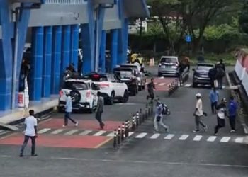 Ketua Golkar Maluku Tenggara Nus Rumatora Ditikam di Bandara Langgur, Sempat Tersungkur dan Kritis
