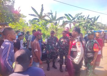 TNI-Polri Turun Tangan, Blokade Jalan Raya di Salahutu Berhasil Dibuka