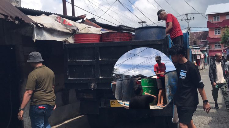 Polisi Grebek Penimbunan BBM di Kapaha Ambon, Belasan Drum Berisi Minyak Disita