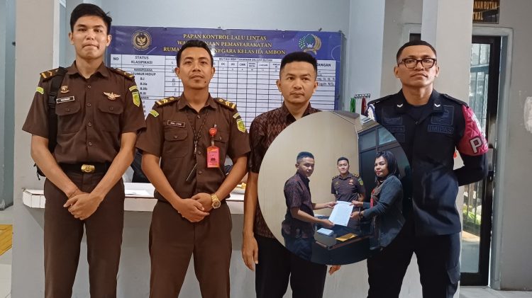 Bendahara Kejari SBT Diduga Tilep Rp798 Juta, Kini Masuk Tahap Penuntutan