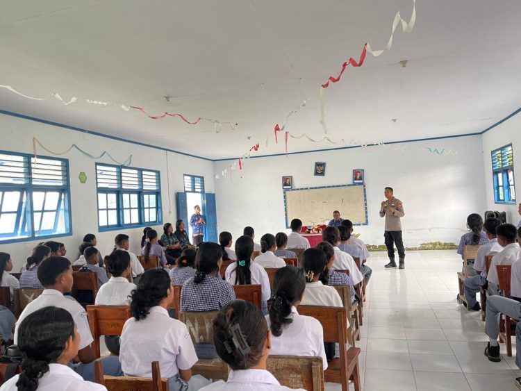 Polri Mengajar di Tanimbar: Edukasi Hukum untuk Cegah Kenakalan Remaja Sejak Dini