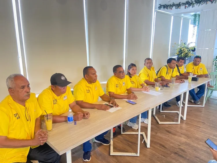 Didukung 75 Persen DPC, Steven Risakotta Menguat di Bursa Ketua Golkar Ambon