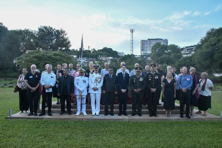Upacara Fajar Hari ANZAC ke-111 di Ambon, TNI AL Tegaskan Komitmen Persahabatan Internasional
