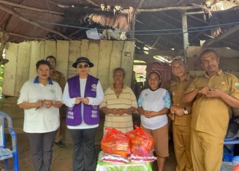 Sentuhan Nyata di Lumoli: Ketua Pembina Posyandu SBB Tinjau RTLH dan Salurkan Bantuan untuk Warga