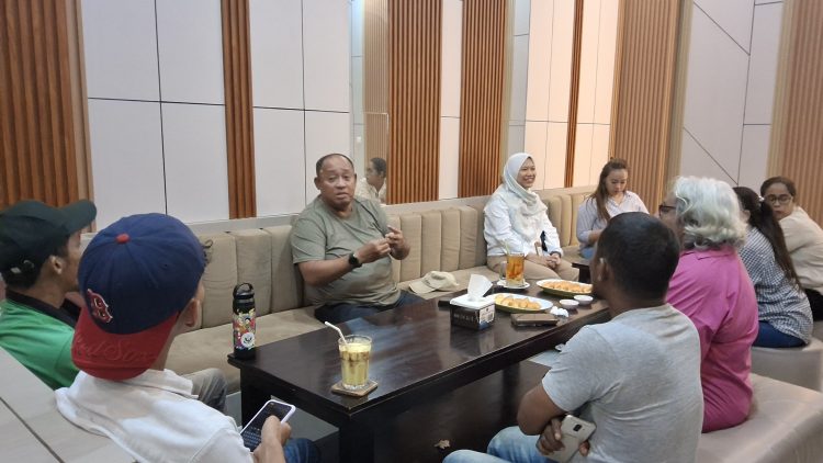 24 WNA Asal Tiongkok Ditangkap di Tambang Ilegal Gunung Botak, ESDM Minta Penyelidikan Mendalam Siapa yang Datangkan