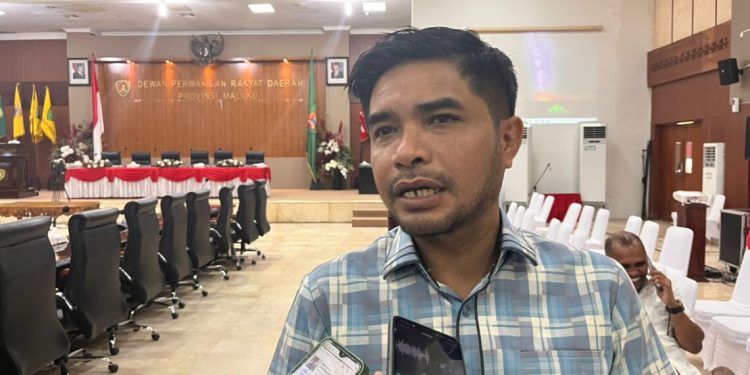 Jalan Pasahari Kembali Diperbaiki, Rovik Sindir BPJN: “Tar Abis-Abis Ee”